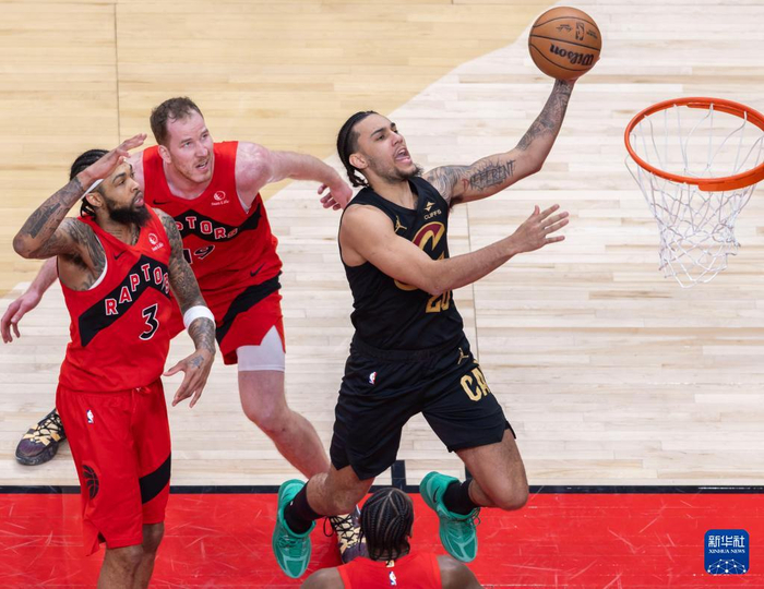 开云-NBA季后赛：猛龙胜骑士|克利夫兰骑士队|詹姆斯·哈登|新华社|首轮|多诺万-米切尔_新浪体育_新浪新闻